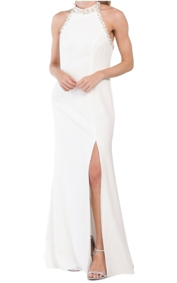 𝅺Adrianna Pappell Pearl Crepe Halter Gown - Picture 1 of 16
